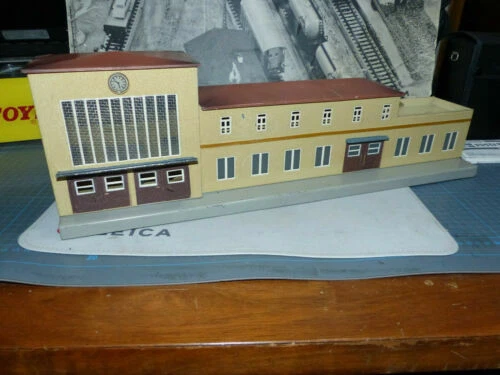 Stazione Märklin per modellismo ferroviario scala H0
