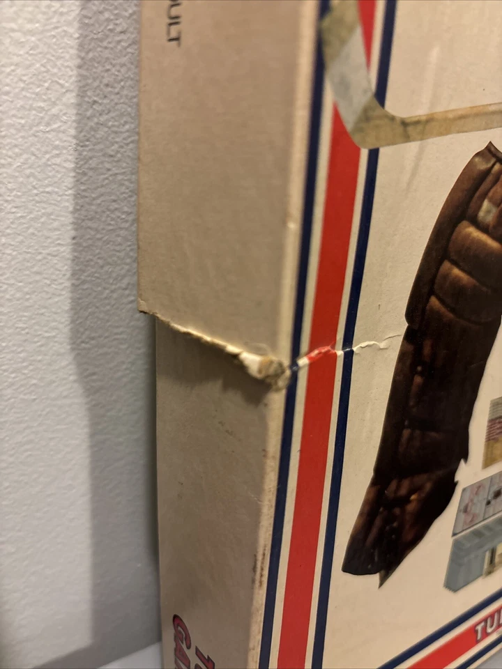 Vintage Tudor Games #120 NHL Strategy Board Game - Image 2 of 4