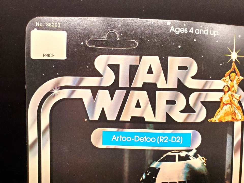 VINTAGE STAR WARS R2-D2 MOC ACTION FIGURE 12-BACK (C) from KENNER (unpunched) - Image 2 of 4