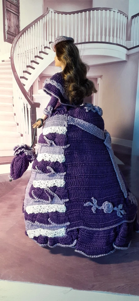 Muñeca Barbie cama/vestidor ganchillo hecha a mano.💜 Foto 3 de 4