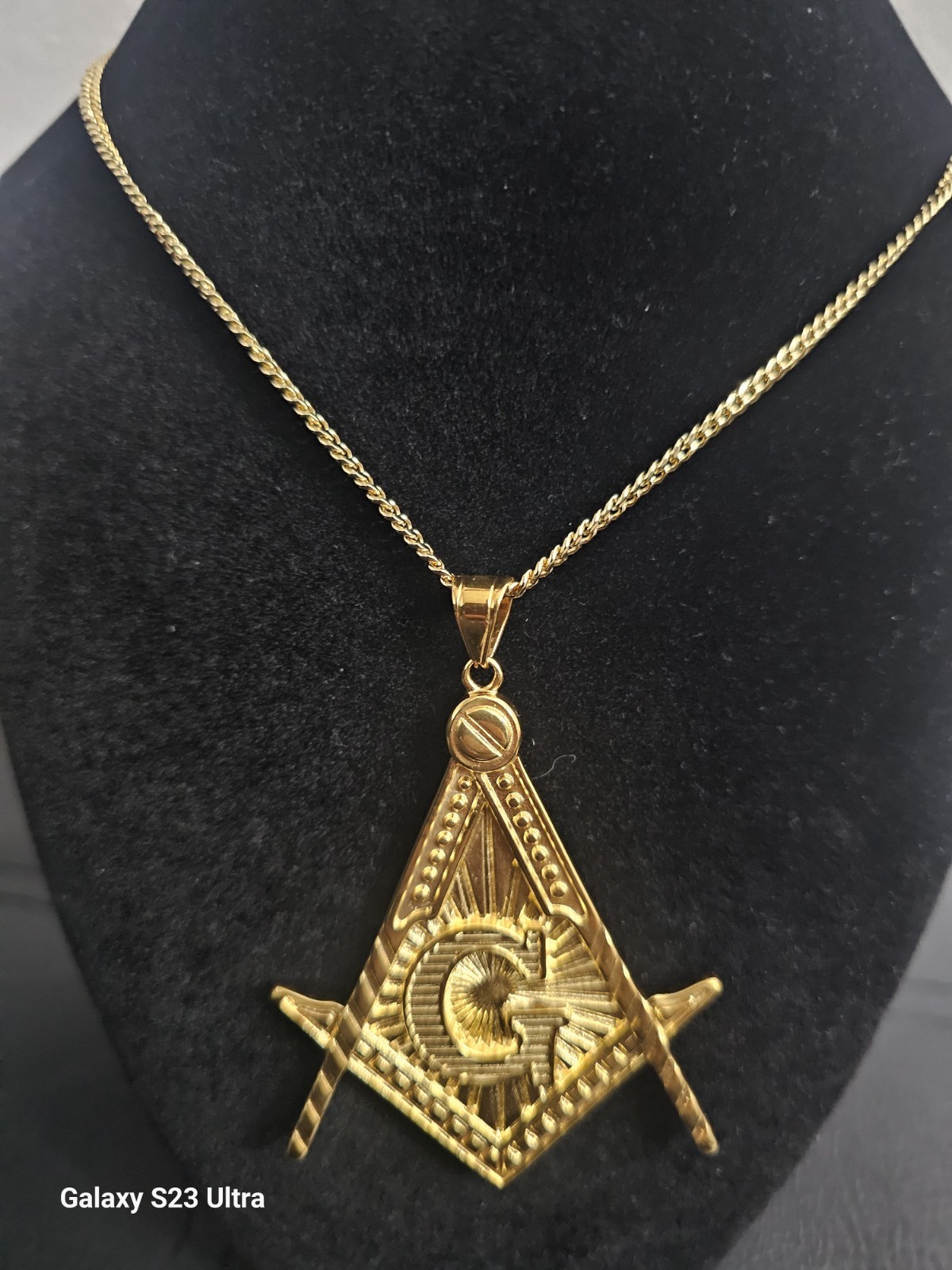 14k Gold-Plated brass-2mm Cuban Link Chain w/Masonic Square and Compass Pendant image 3