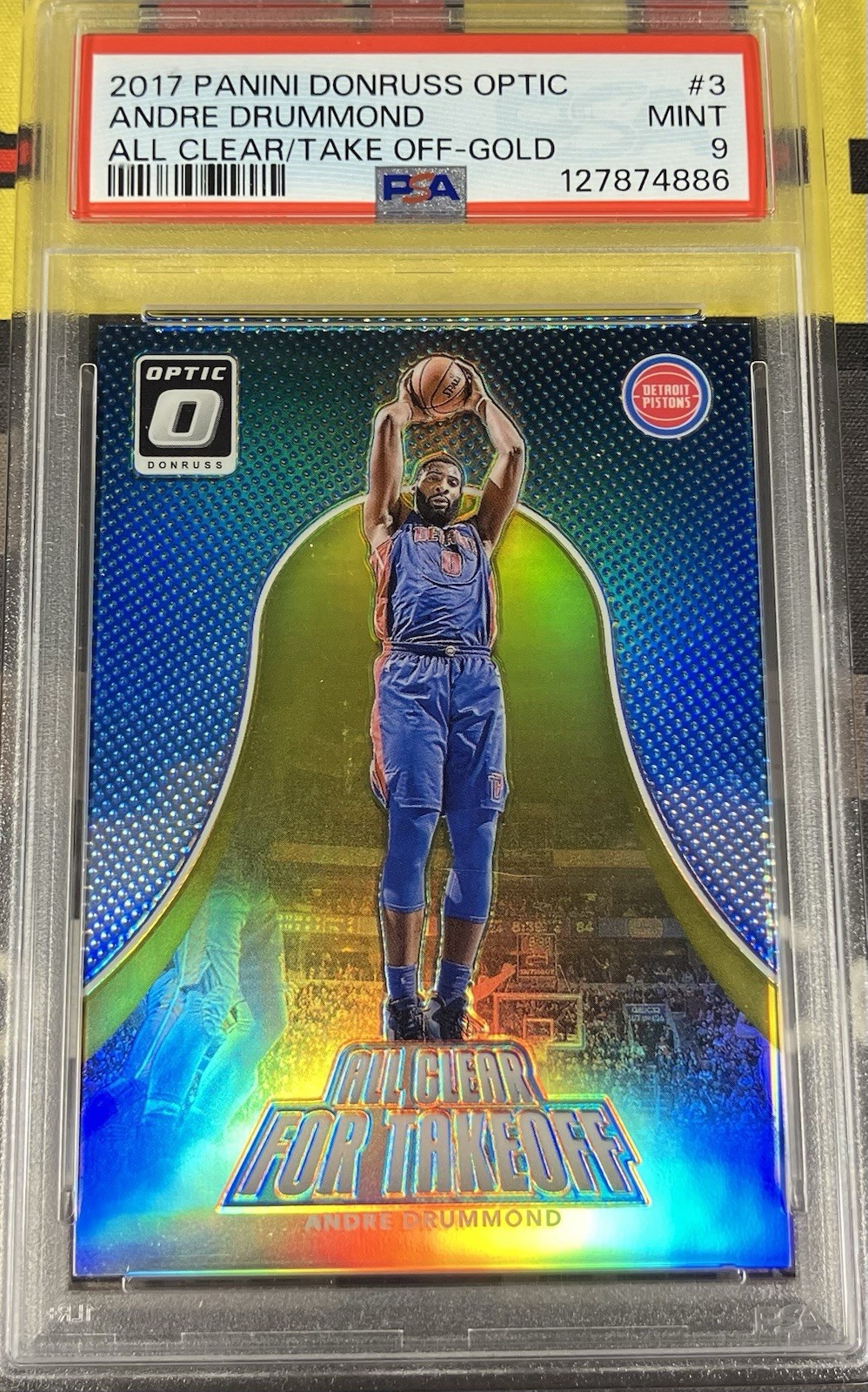 2017-18 Donruss Optic Andre Drummond All Clear For Takeoff Gold /10 PSA 9