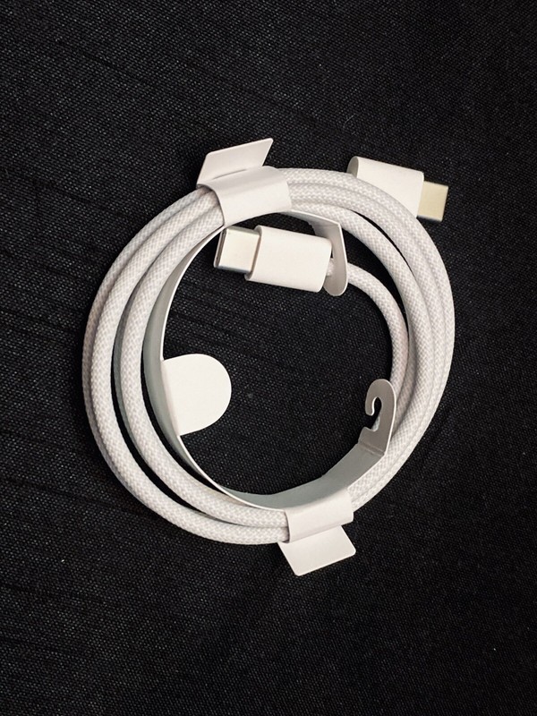 Apple iPhone 17 Pro Max Charging USB Type-C Cable Woven 1m NEW