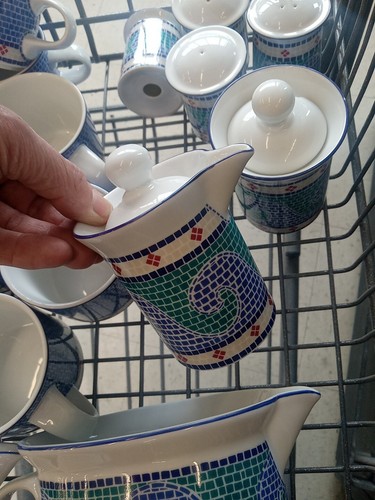22 Pcs. DANSK Intl Designs Mosaic Tile WAVE cups & saucers Gravy S/p Or U Pick - Picture 3 of 6