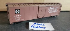 8G HO Scale Train Car SANTA FE ATSF 11074 BOXCAR NEEDS COUPLERS EEEEE