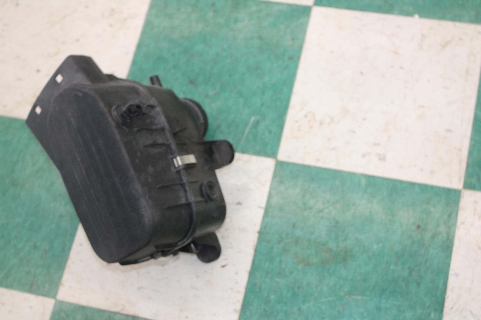 Maserati Ghibli 2014-2017 Left Air box top