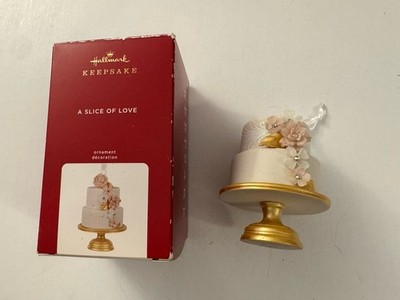 Hallmark A Slice of Love  Wedding Cake Keepsake Ornament 2020 C27