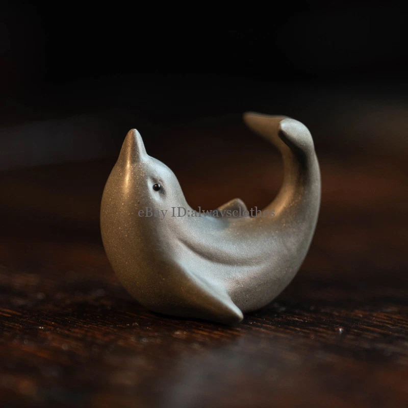 China Yixing Zisha Cerámica Arcilla Púrpura Lindo Animal Cerámica Ballena Té Mascota Estatua Foto 4 de 4