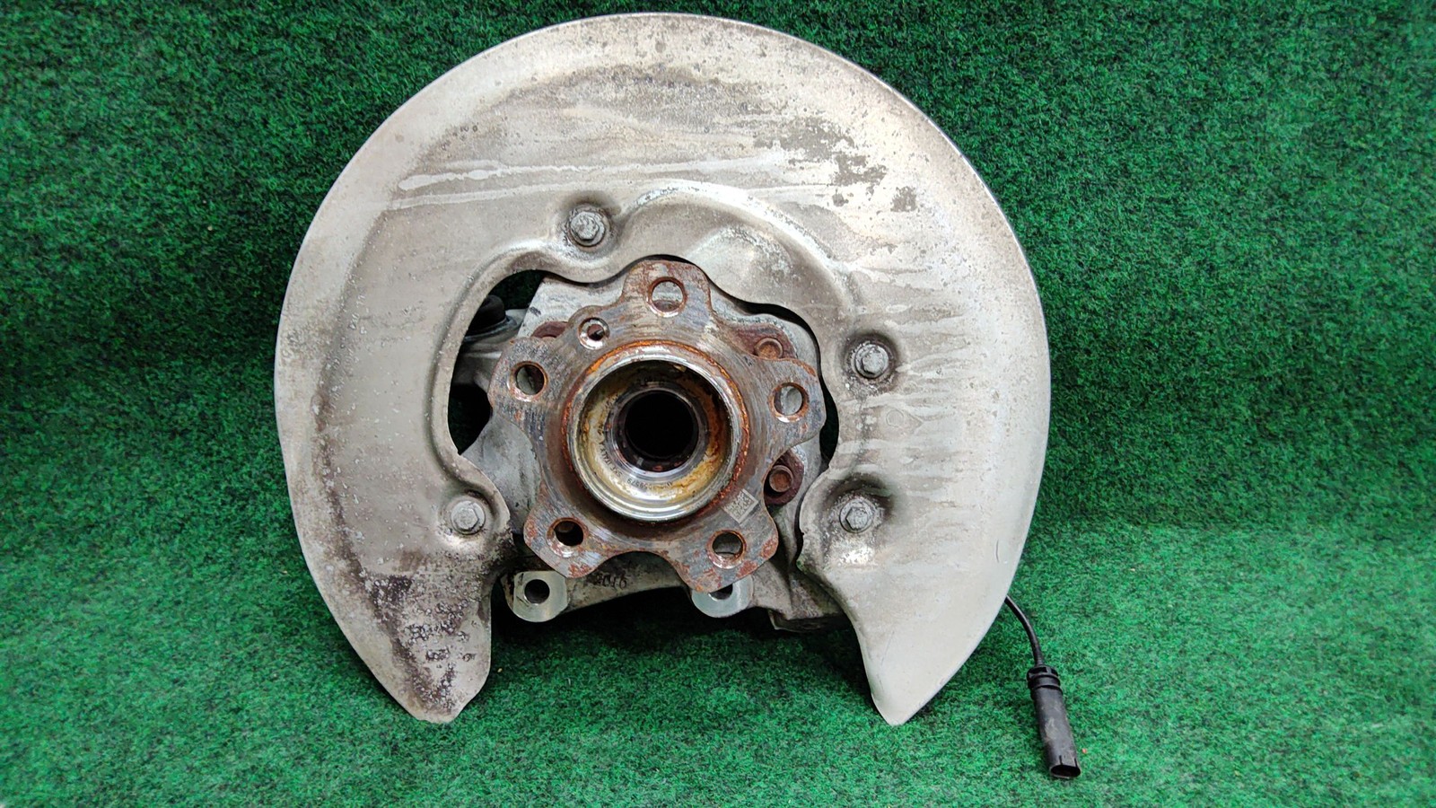2019-2022 Bmw 330i Right Rear Wheel Knuckle 76k Mls Oem 33306878622 31202408656