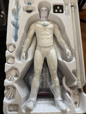 Hot Toys Marvel WandaVision The Vision TMS054 1/6 Sideshow 2022
