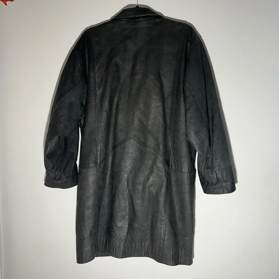 Abrigo de cuero de piel de serpiente Dart by Sibylle Lyn con forro de piel sintética talla 28x46 Foto 3 de 4