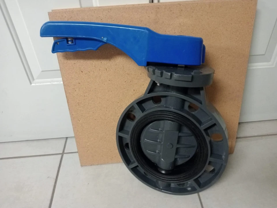 Hayward 6 Inch PVC butterfly valve BYCN Series Lever, EPDM Seal - Image 2 of 4