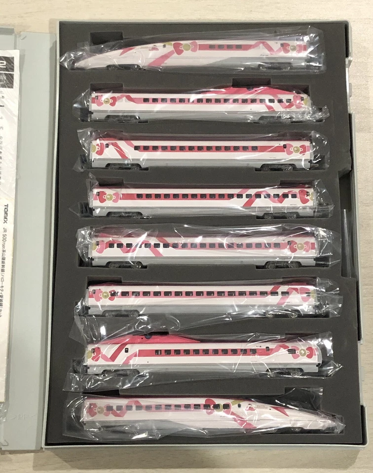 Shinkansen 500-7000 Hello Kitty - TOMIX 98662 - 8tlg. Spur N (DE)