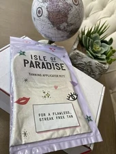 Isle of Paradise Tanning Applicator Mitt Water Resistant & Streak Free (G)