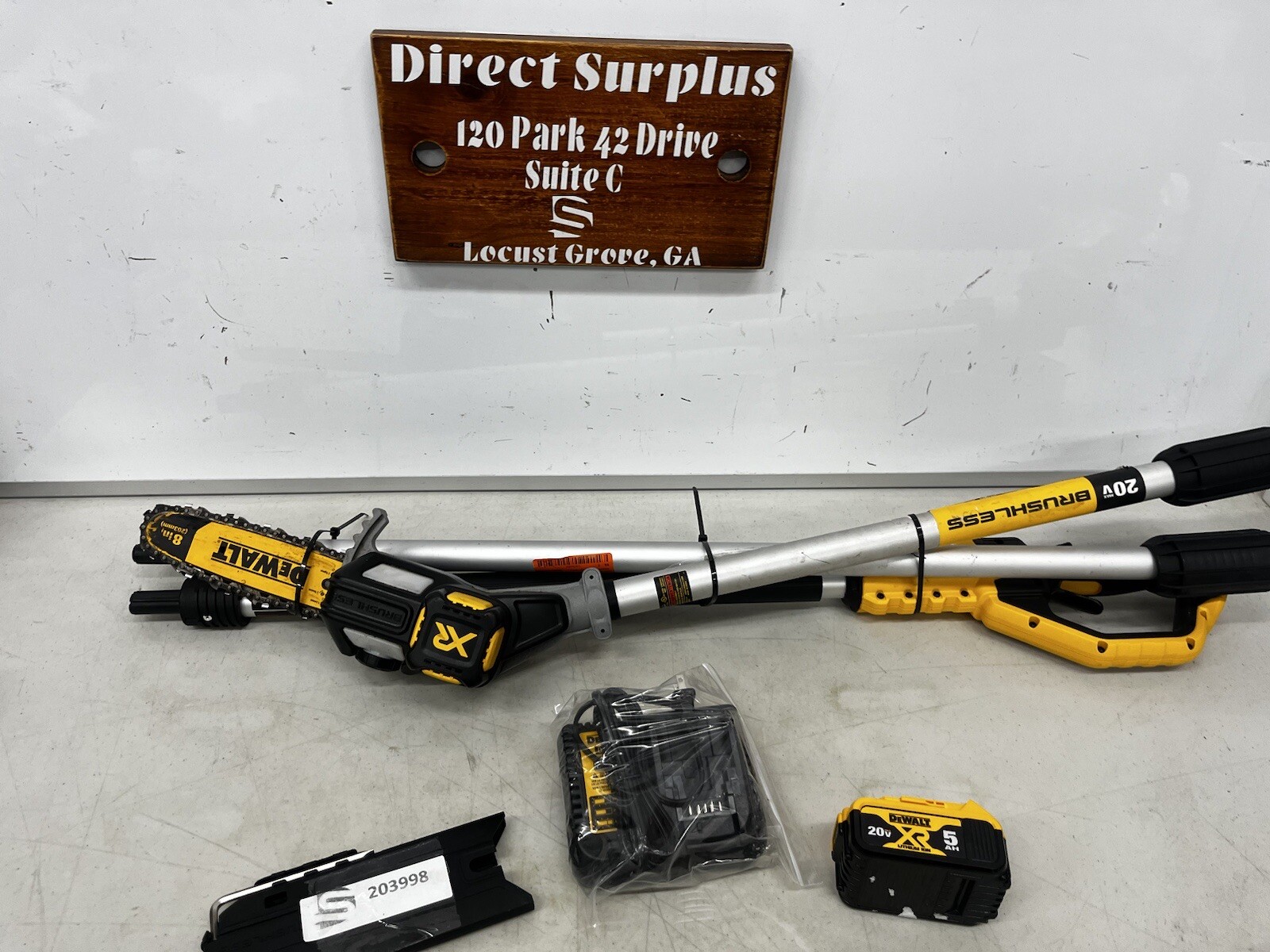 DeWalt DCPS620M1 20V MAX XR LiIon Pole Saw Kit with 5.0 Battery & Charger eBay