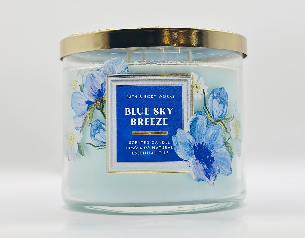 Bath & Body Works Blue Sky Breeze 14.5 oz 3 wick Candle New