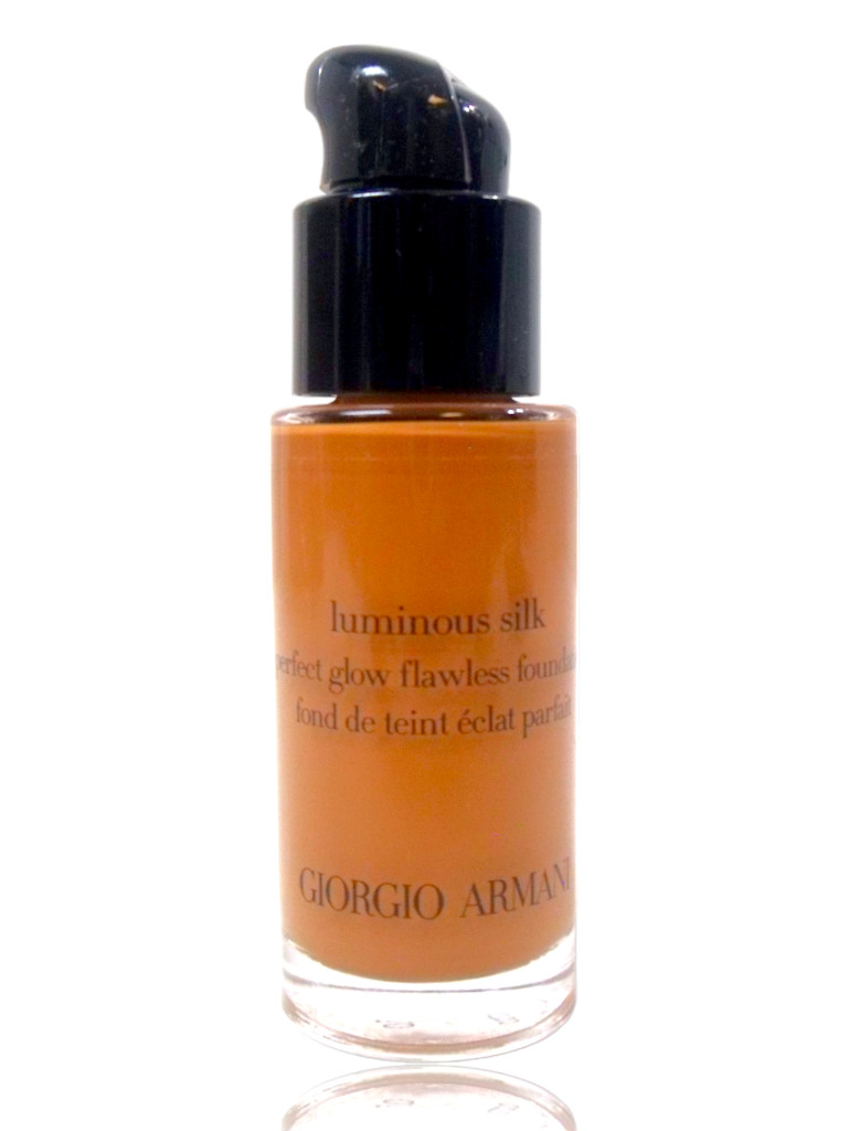 luminous silk foundation travel size