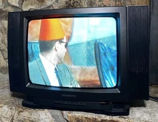 Vintage Magnavox 13” CRT TV RR1350 Retro Gaming 90s Unique Shape Speakers