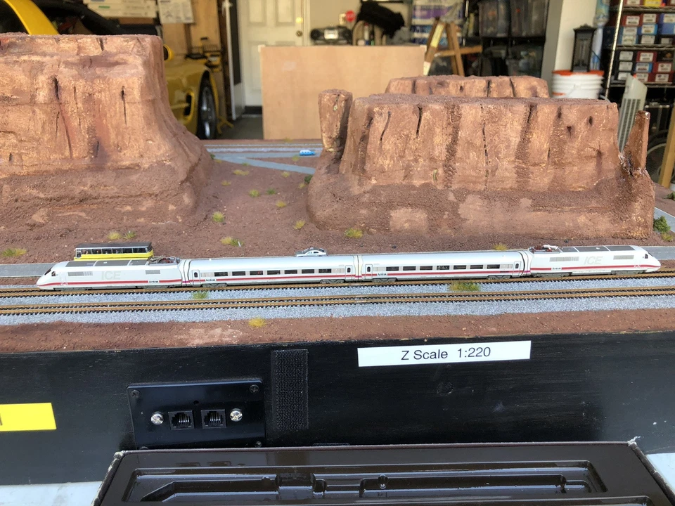 Z Scale Marklin  8871 Amtrak DCC - Led Headlights Rare - Image 3 of 4