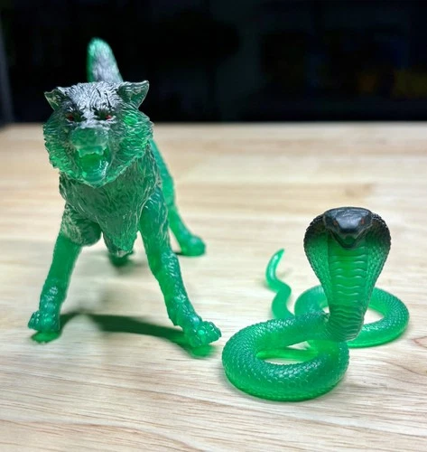 GI Joe Classified Dire Tech Wolf and Cobra