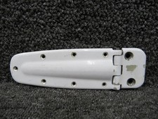 0711037-18, 0711037-20 Cessna 182P Cabin Door Lower Hinge Assembly RH