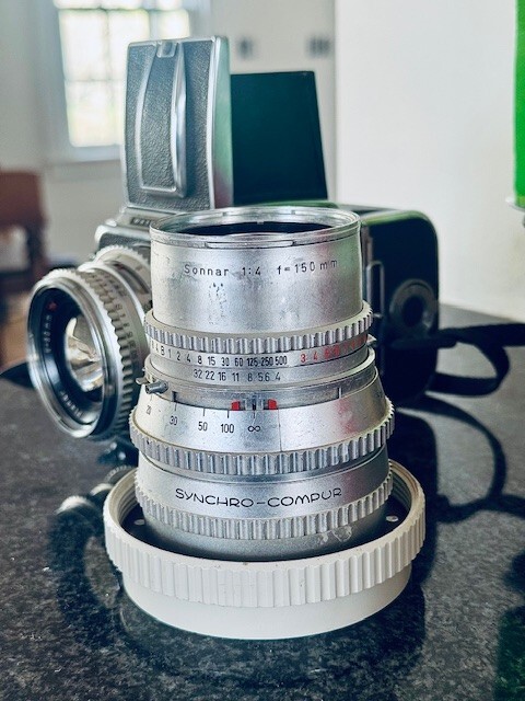 Hasselblad 501CM Medium Format SLR Film Camera with 80 mm Hasselblad 501CM Medium Format SLR Film Camera with 80 mm