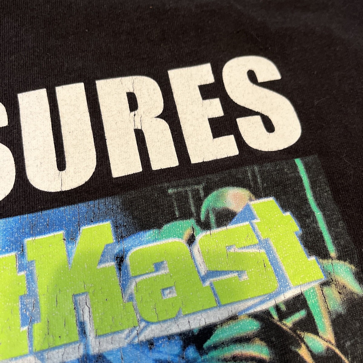 PLEASURES アウトキャスト ATLIENS グラフィック Tシャツ 関税込 ATLIENS T-SHIRT – PLEASURES