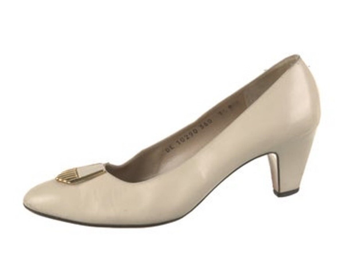 20枚 salvatore Ferragamo Authentic Ivory White Gold Mid Block Heels 7.5