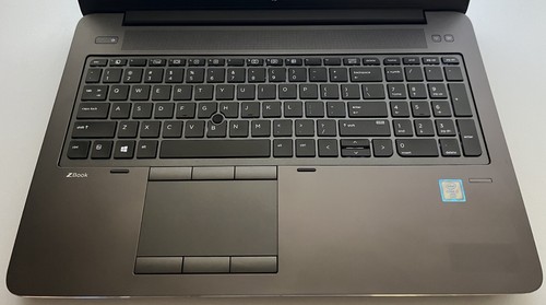 HP Intel i7-6820HQ@2.7Ghz 16GB 256GB SSD 1TB SATA 15.6” WiFI Webcam Windows 10 P - Picture 3 of 7