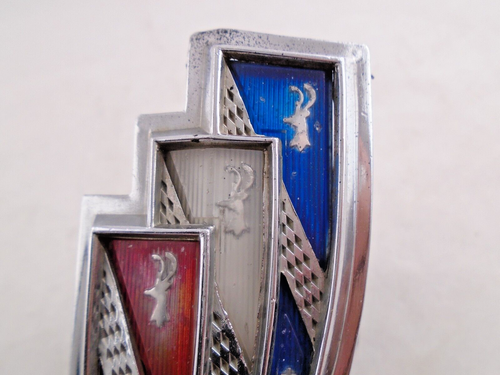1970 Buick Skylark Grille Emblem OEM - Bild 9 von 10
