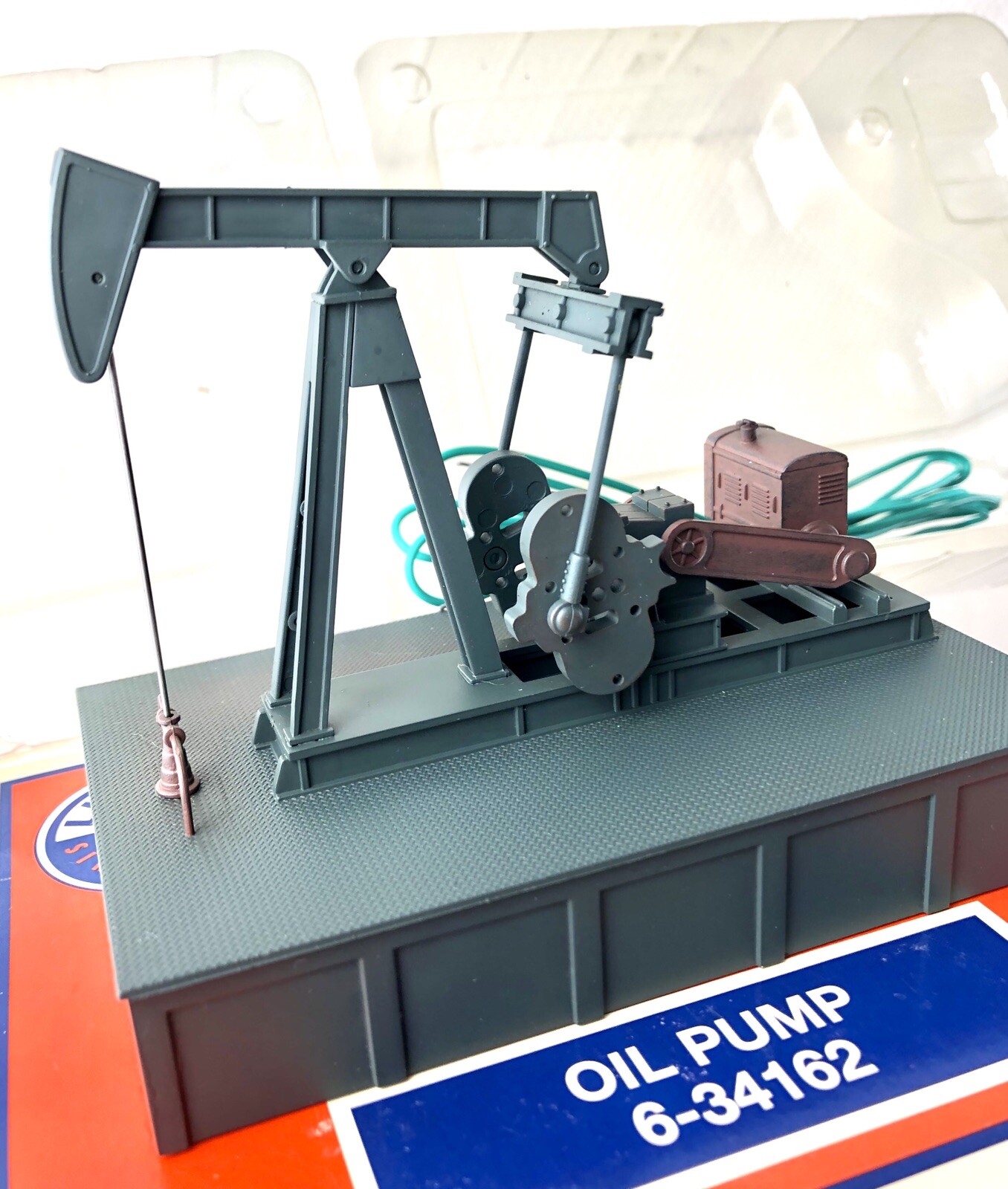 lionel oil pump