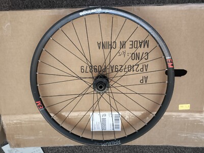 Sun Ringle Radium Vorderrad 27,5 100/15