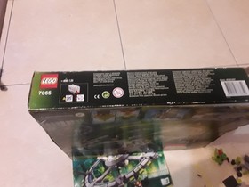 LEGO 7065 ALIEN CONQUEST MANY PIECES + 2 COMPLETE MINIFIGURES/BOX SEE PHOTO