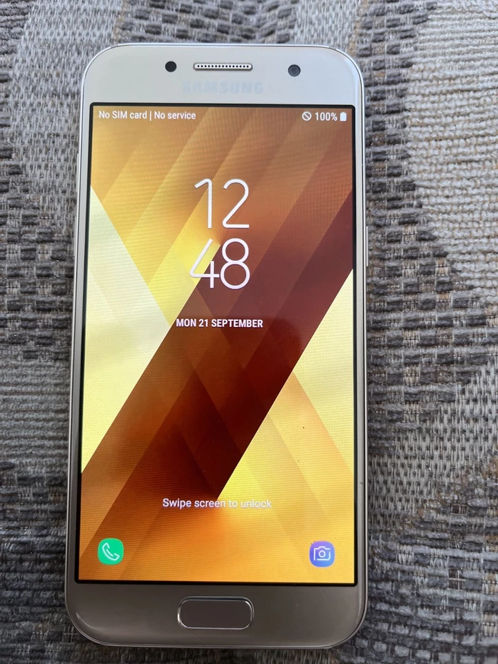 A Grade Samsung Galaxy A3 2017 16GB Unlocked 4G LTE Android Smartphone, photo 4 of 5