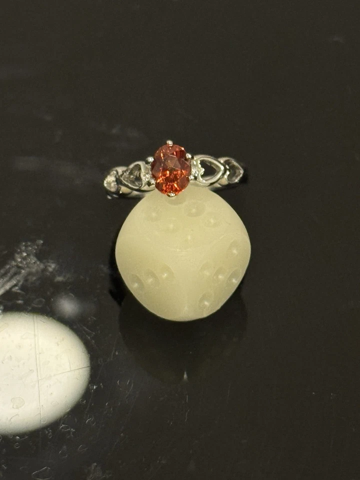 Anillo corazón granate espesartita talla 6 chapado en rodio solitario de 6 puntas Foto 4 de 4