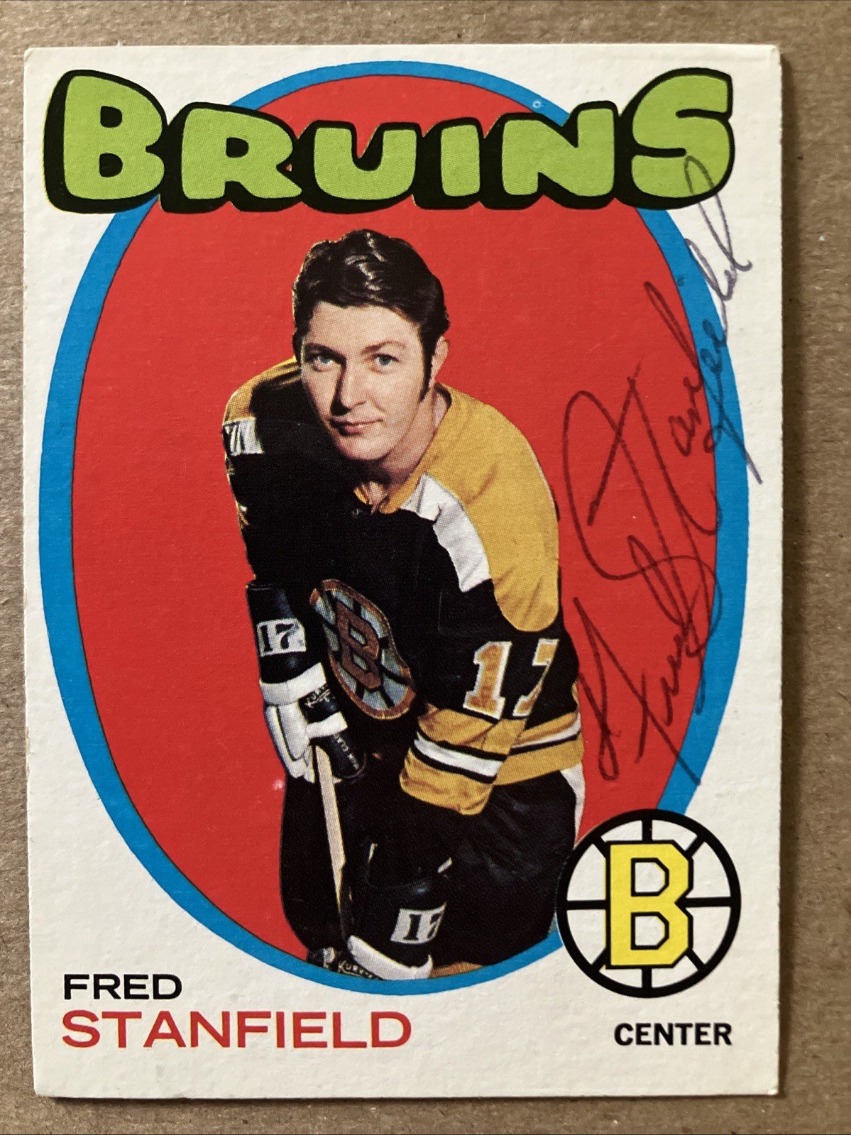 1971 Topps Boston Bruins Fred Stanfield Autographed Card