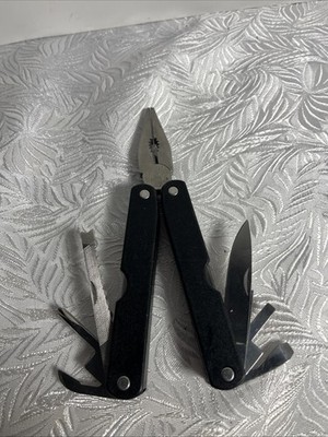 Multi Tool black 8 in 1 Folding Pocket Tool Stainless Steel pliers No case