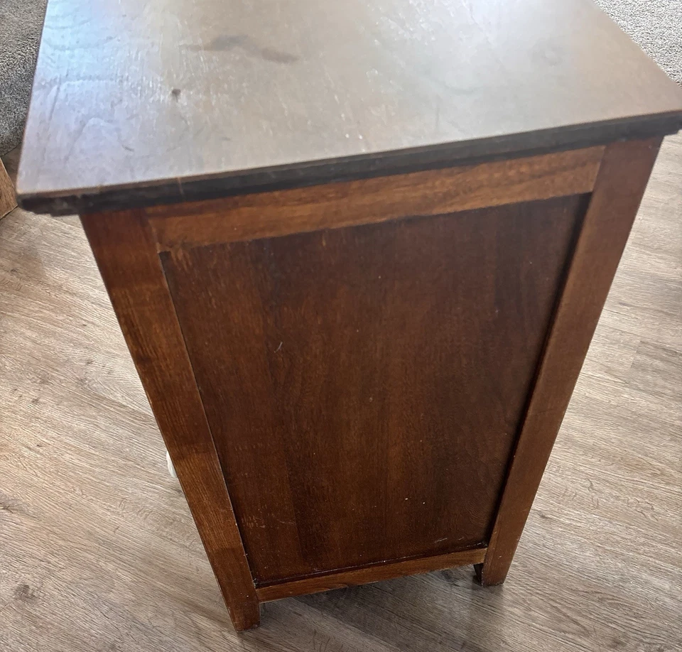 Mesita de noche vintage/antigua (solo local, Goodyear Az) Foto 4 de 4