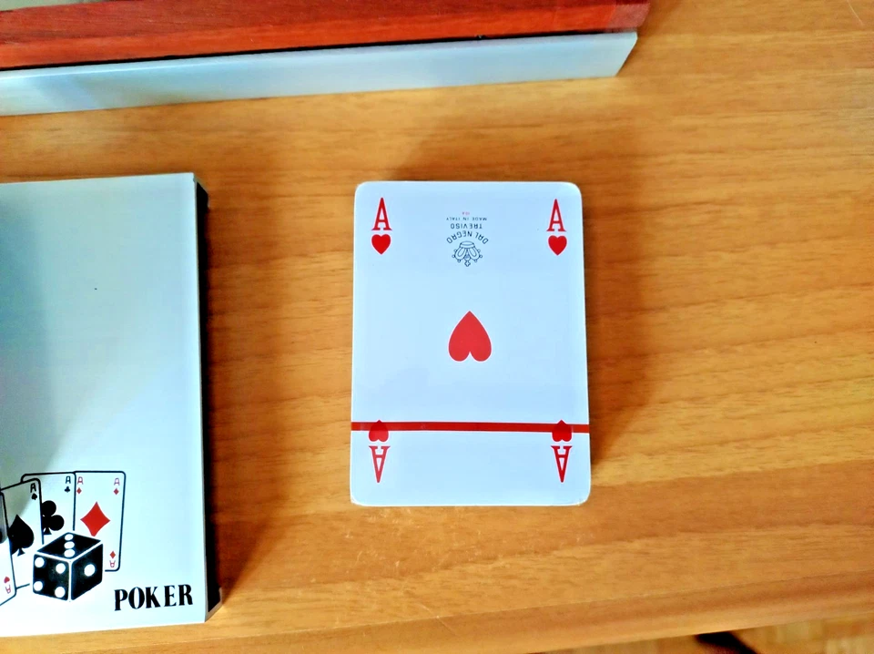 Set Poker Vintage 2 Mazzi Carte Ramino Fiches Cofanetto Custodia Valigetta - Immagine 4 di 4