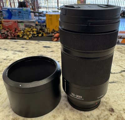 Panasonic Lumix S 70-300mm f4.5-5.6 L-Mount Lens S With Hood