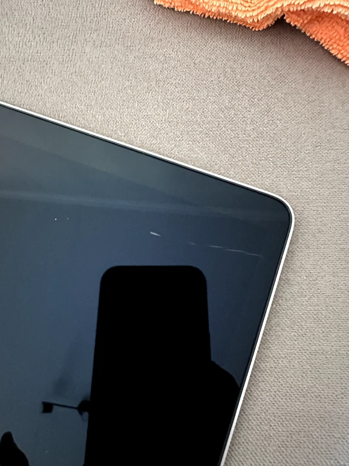 Apple MacBook Pro 2017 Core i7 2.5Ghz 16gb Ram 512nvme - Image 4 of 4