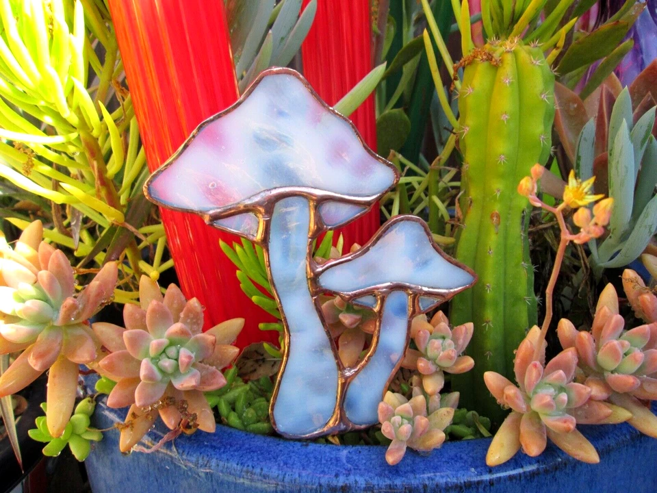 Staained Glass Mushroom Garden Stake ( Ghost White Mottle) Fun Decor Gifts - Image 3 of 4