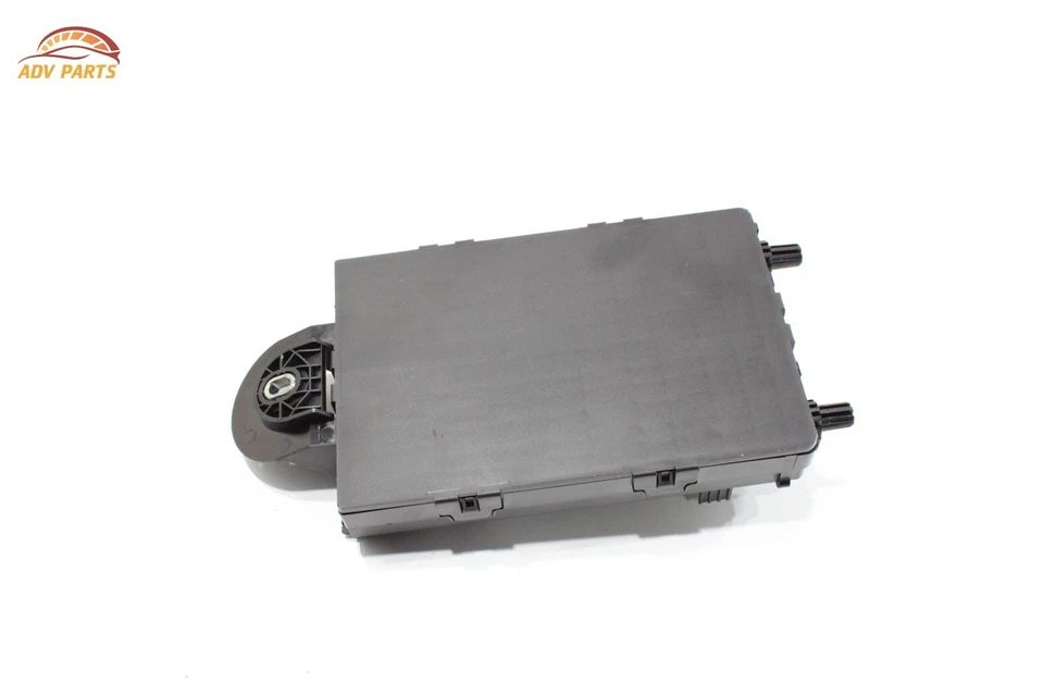 2020 - 2024 VOLVO XC90 FUSE RELAY JUNCTION BOX BLOCK MODULE UNIT OEM - Image 3 of 4