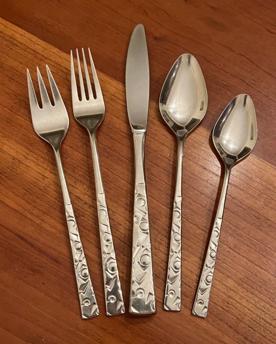 International Silver NAVAHO 1847 Rogers Bros Stainless Flatware