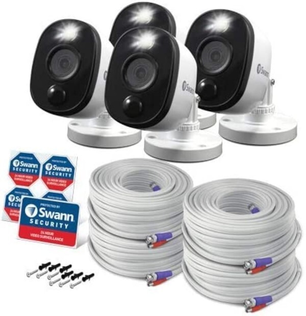 Swann 1080p スマートセキュリティシステム　pro-1080msfb Swann PRO 1080M SBFB Multi-Purpose Day/Night Security Camera with