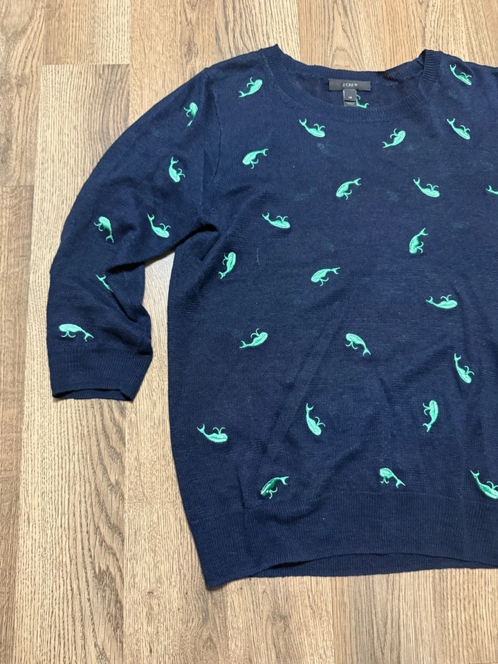 J. Suéter Crew, Para Mujer Talla XS, Azul Verde, Cuello Redondo, Bordado Lino Ballena Foto 3 de 4