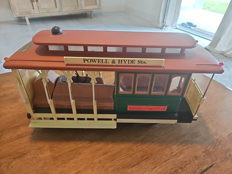 Historic Powell And Hyde Streets San Francisco Cable Car Vintage Decanter Empty