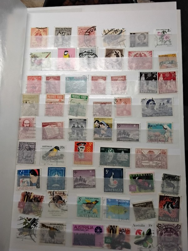 Australia - Stamp Collection. USED
