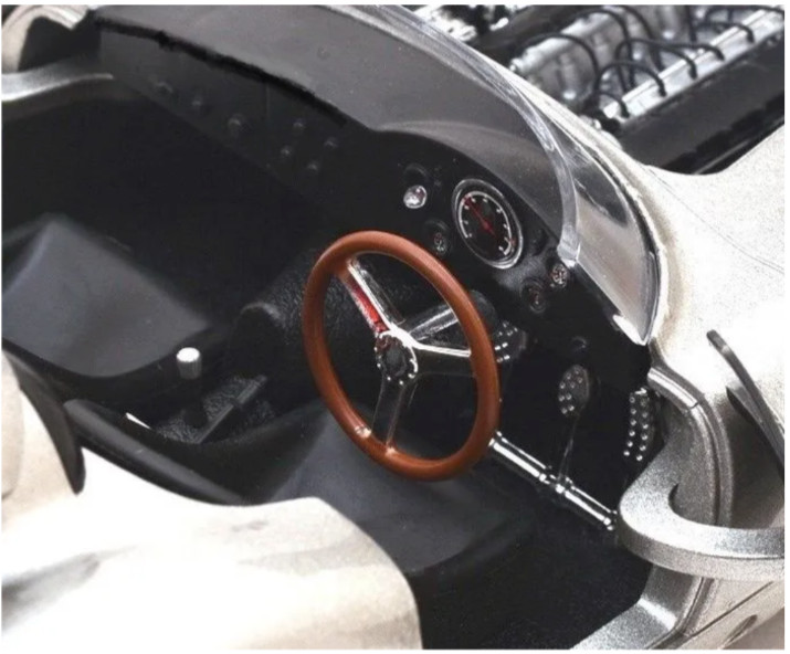 1950s Ferrari Engine in Le Mans Race Car Custom Built Metal Body1:18SCALE MODEL