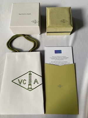 Van Cleef & Arpels bracelet  Box VCA Original Travel Jewelry Case Whole Set